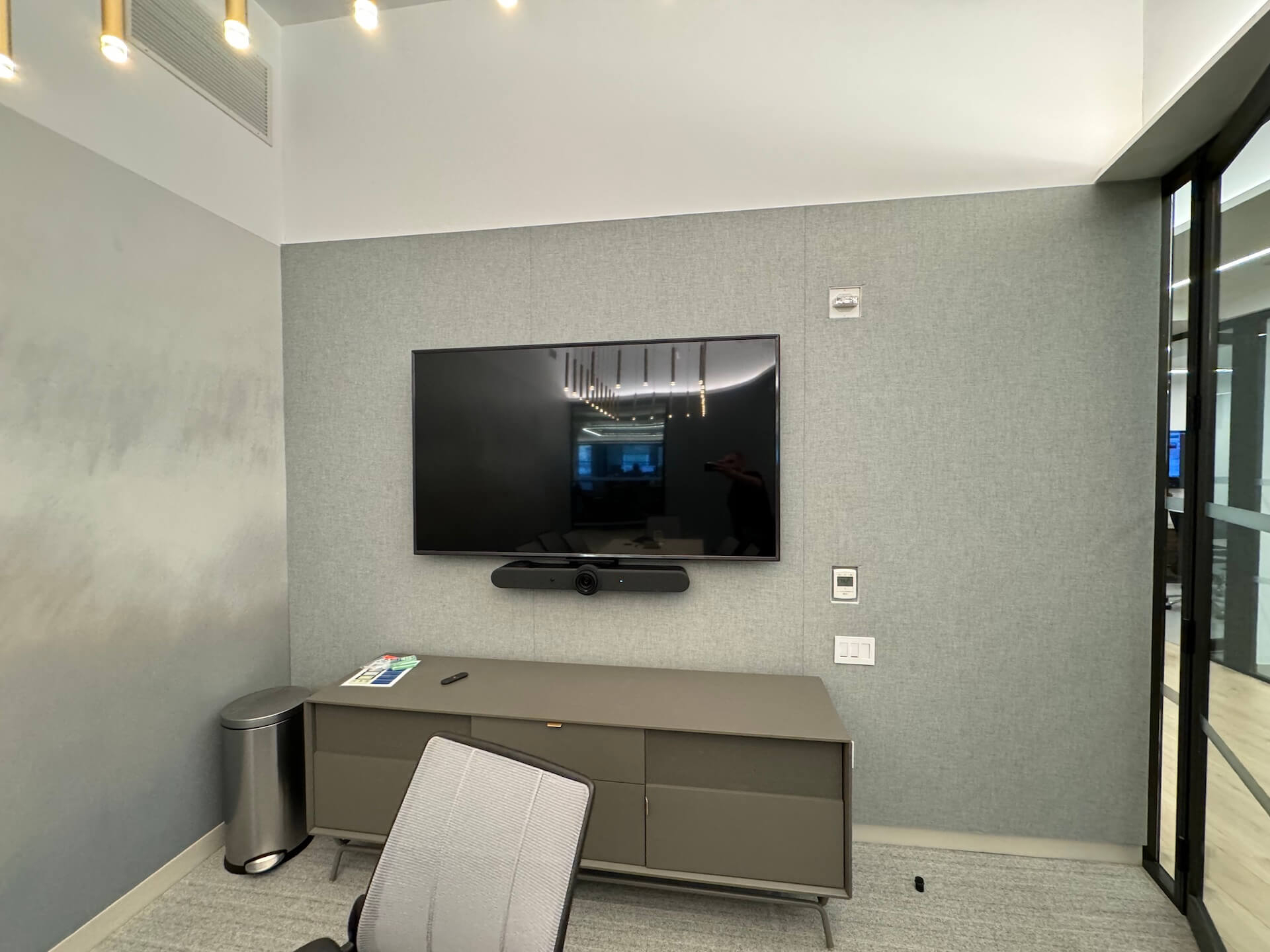 Upholstery Wall in Meeting Room